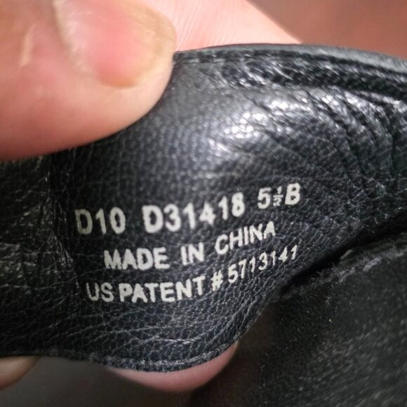 Cole Haan Women's Black Leather Buckle Strap Sandals Size 5.5B - Picture 9 of 9